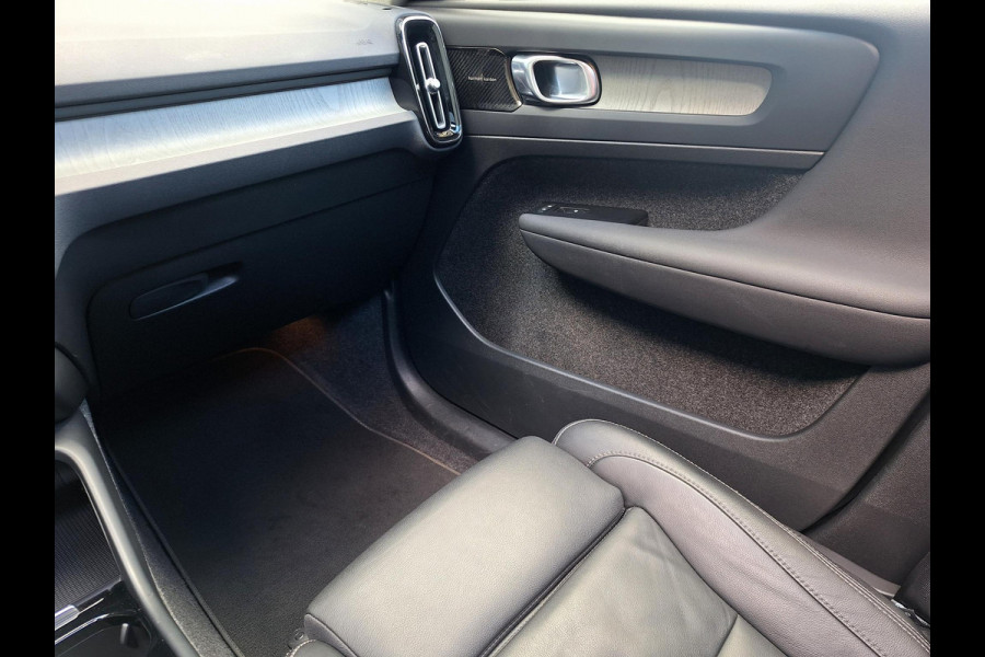 Volvo XC40 1.5 T5 Recharge Inscription | Full Options | Pano | Trekhaak 1800kg | Leder | H&K | Adaptive CC | All Season |