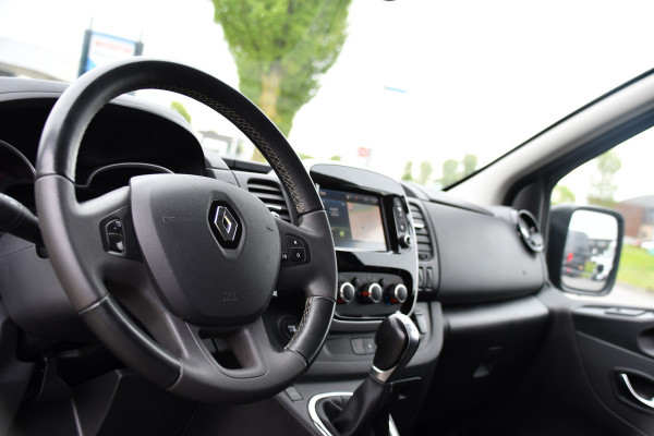 Renault Trafic 2.0 dCi 145 T29 L2H1 Black Edition Cruise, Camera, Carplay, LED, 145pk, Automaat, Sensoren,