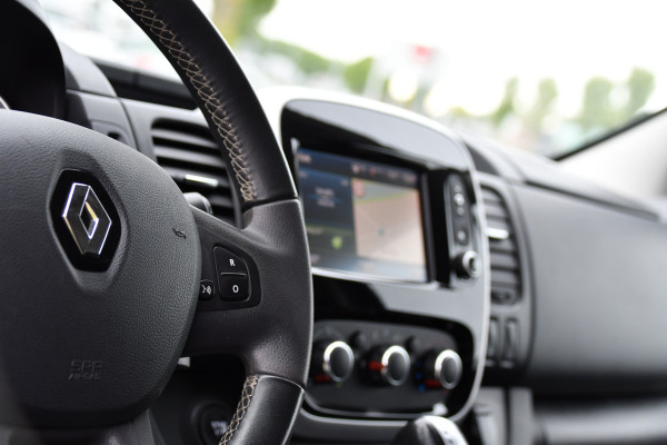 Renault Trafic 2.0 dCi 145 T29 L2H1 Black Edition Cruise, Camera, Carplay, LED, 145pk, Automaat, Sensoren,