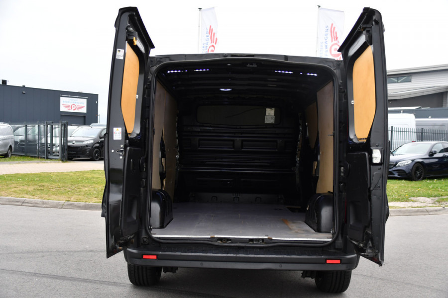 Renault Trafic 2.0 dCi 145 T29 L2H1 Black Edition Cruise, Camera, Carplay, LED, 145pk, Automaat, Sensoren,