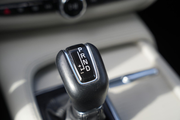 Volvo V90 2.0 T5 90th Anniversary Edition Leer Cruise Trekhaak