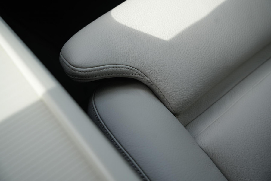 Volvo V90 2.0 T5 90th Anniversary Edition Leer Cruise Trekhaak