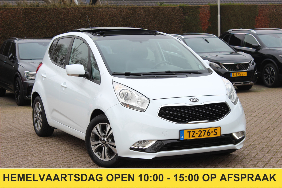 Kia Venga 1.4 CVVT Edition / Panoramadak / Camera / Half leder / Keyless / Navigatie / 16'' / Bluetooth / Armsteun voor