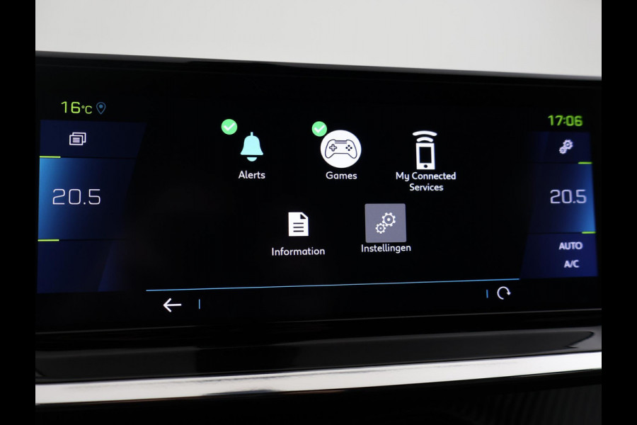 Peugeot e-2008 EV GT 50 kWh 3-FASE + ADAPTIVE CRUISE | STOELVERW. 89% SOH| 18 INCH | LED | APPLE CARPLAY | CAMERA