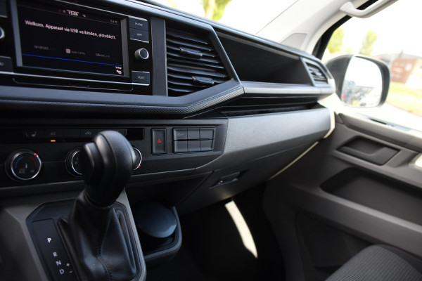 Volkswagen Transporter 2.0 TDI L2H1 30 Highline Adaptieve Cruise, Camera, Carplay, 150pk, Trekhaak, Stoelverwarming, LED, Automaat, Standkachel, Sensoren, Uniek!