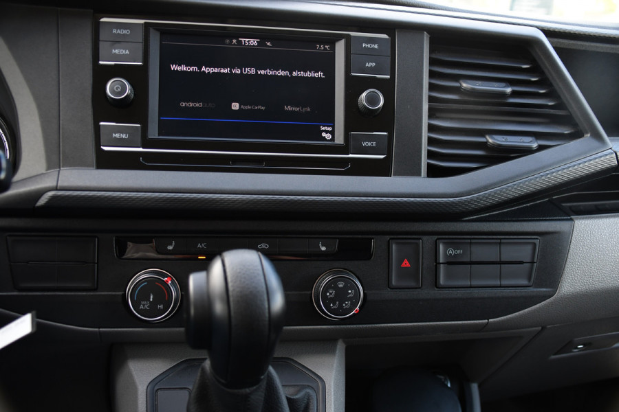 Volkswagen Transporter 2.0 TDI L2H1 30 Highline Adaptieve Cruise, Camera, Carplay, 150pk, Trekhaak, Stoelverwarming, LED, Automaat, Standkachel, Sensoren, Uniek!