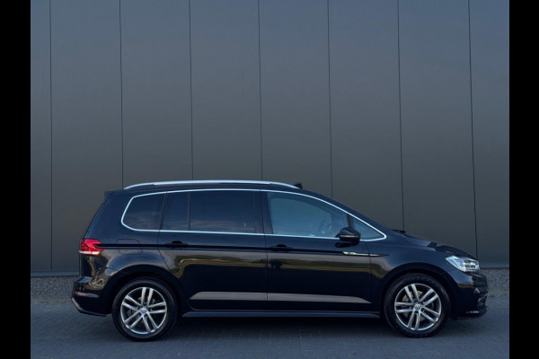 Volkswagen Touran 1.5 TSI 3x R line 7p DSG PANO NAVI LEDER LED ACC ECC PDC SPORTVE