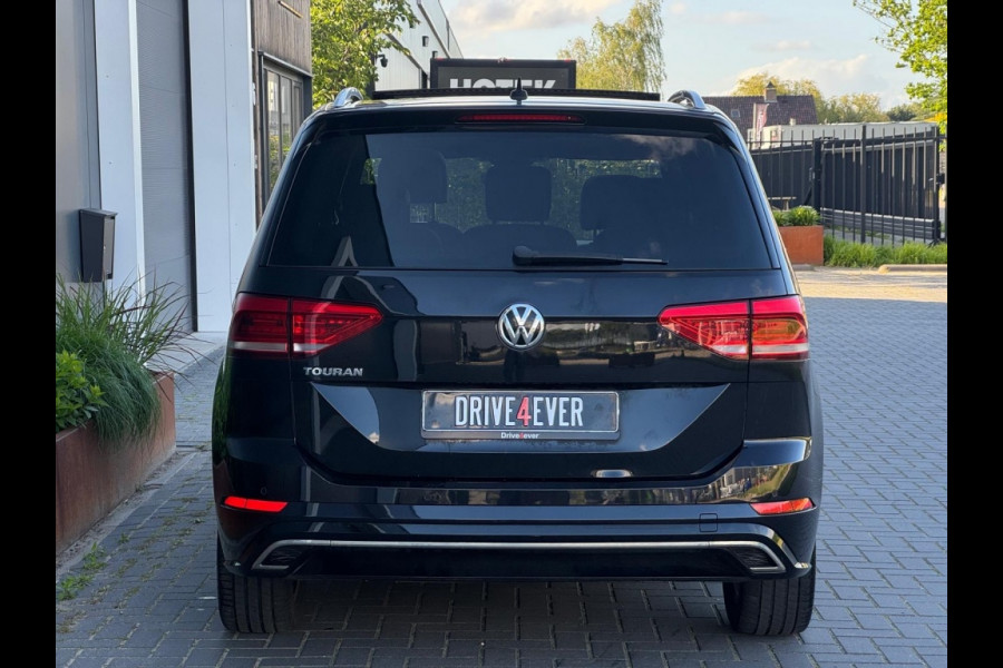 Volkswagen Touran 1.5 TSI 3x R line 7p DSG PANO NAVI LEDER LED ACC ECC PDC SPORTVE
