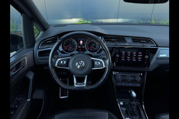 Volkswagen Touran 1.5 TSI 3x R line 7p DSG PANO NAVI LEDER LED ACC ECC PDC SPORTVE