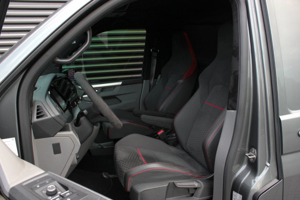 Volkswagen Transporter 2.0 TDI L1H1 204PK JB- EDITION DSG / PDC / SCHROEFSET / GTI INTERIEUR / SUBWOOFER / APPLE CARPLAY /NAVI