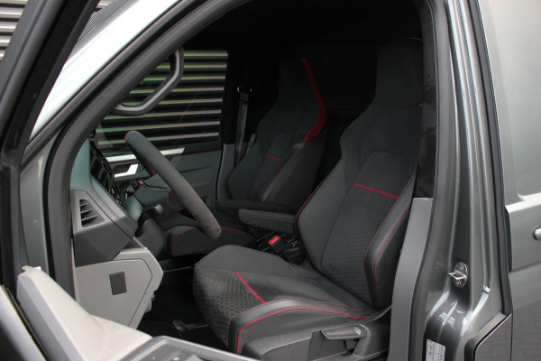 Volkswagen Transporter 2.0 TDI L1H1 204PK JB- EDITION DSG / PDC / SCHROEFSET / GTI INTERIEUR / SUBWOOFER / APPLE CARPLAY /NAVI