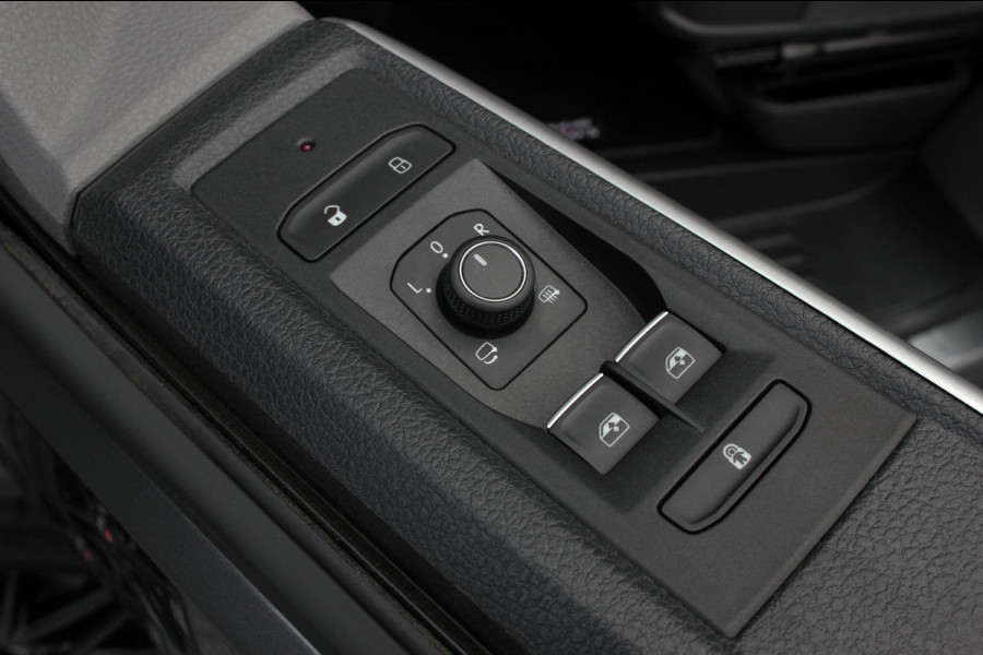 Volkswagen Transporter 2.0 TDI L1H1 204PK JB- EDITION DSG / PDC / SCHROEFSET / GTI INTERIEUR / SUBWOOFER / APPLE CARPLAY /NAVI