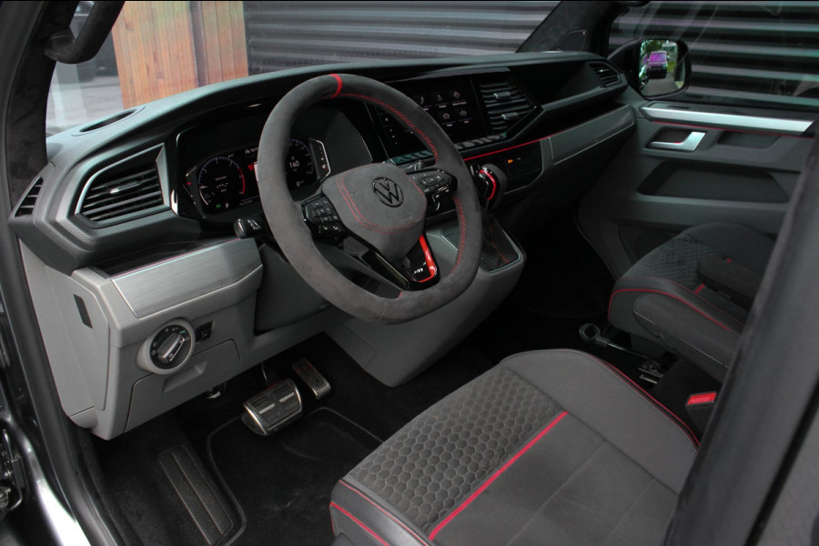 Volkswagen Transporter 2.0 TDI L1H1 204PK JB- EDITION DSG / PDC / SCHROEFSET / GTI INTERIEUR / SUBWOOFER / APPLE CARPLAY /NAVI