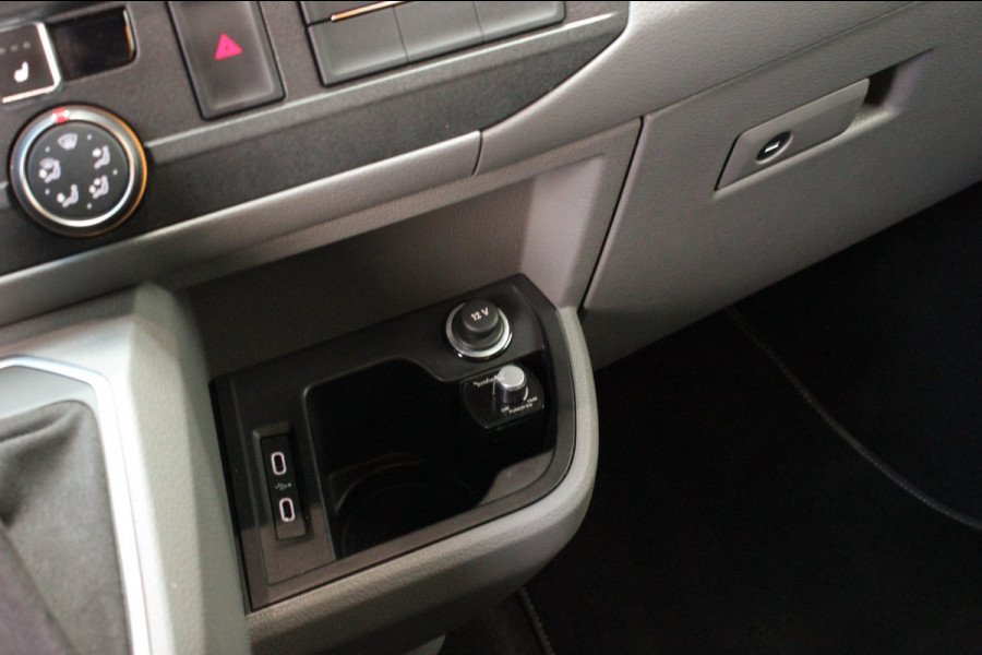 Volkswagen Transporter 2.0 TDI L1H1 204PK JB- EDITION DSG / PDC / SCHROEFSET / GTI INTERIEUR / SUBWOOFER / APPLE CARPLAY /NAVI
