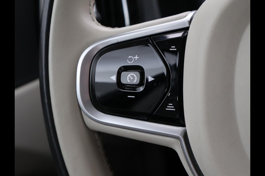 Volvo XC60 2.0 T5 250 PK AWD INSCRIPTION + LUCHTVERING | WEGKL. TREKHAAK | APPLE CARPLAY | MEMORY