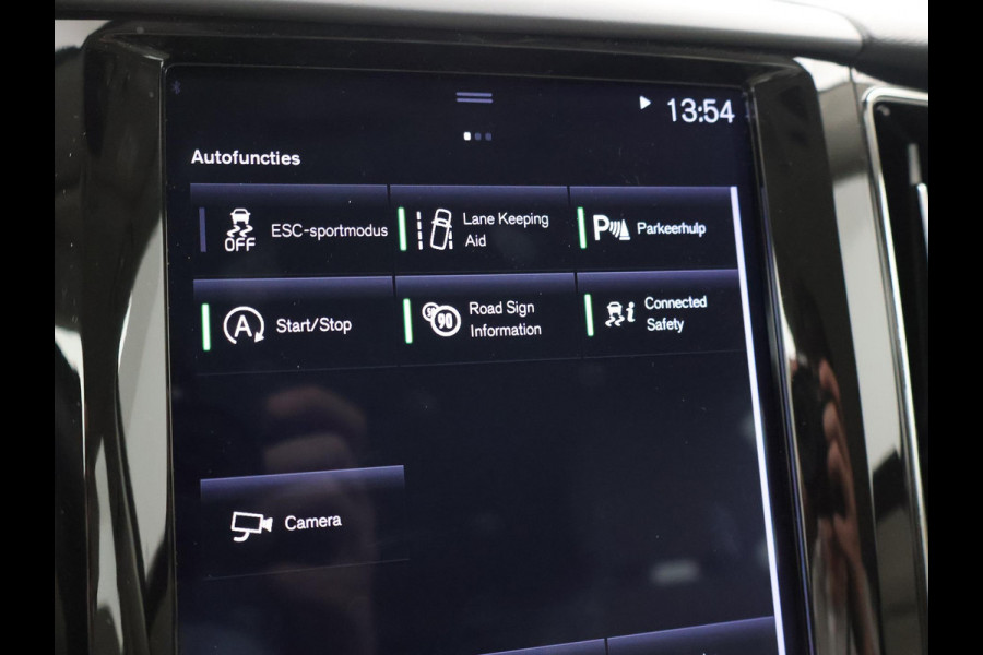 Volvo XC60 2.0 T5 250 PK AWD INSCRIPTION + LUCHTVERING | WEGKL. TREKHAAK | APPLE CARPLAY | MEMORY