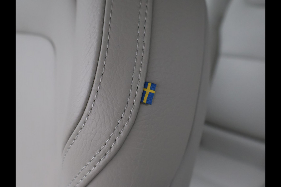 Volvo XC60 2.0 T5 250 PK AWD INSCRIPTION + LUCHTVERING | WEGKL. TREKHAAK | APPLE CARPLAY | MEMORY