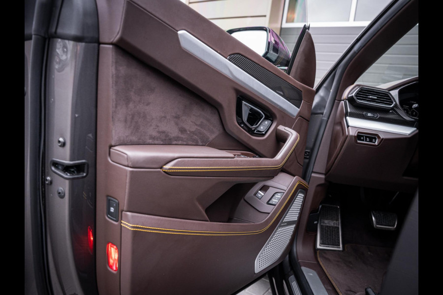 Lamborghini Urus 4.0 V8 - 5-zits l BTW l Pano l Carbon-Pack l Massage