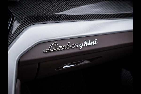 Lamborghini Urus 4.0 V8 - 5-zits l BTW l Pano l Carbon-Pack l Massage