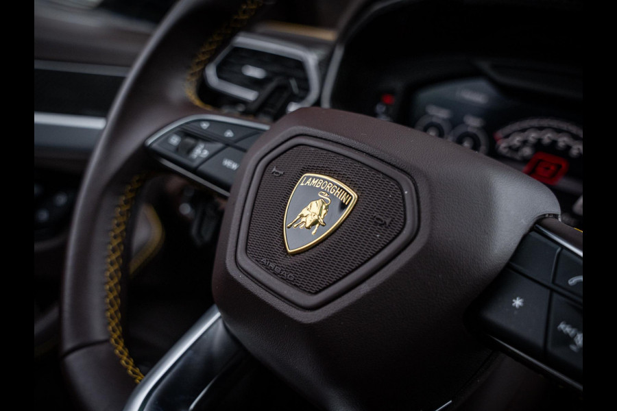 Lamborghini Urus 4.0 V8 - 5-zits l BTW l Pano l Carbon-Pack l Massage