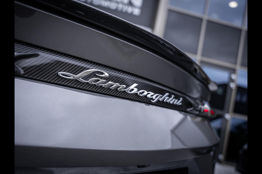 Lamborghini Urus 4.0 V8 - 5-zits l BTW l Pano l Carbon-Pack l Massage