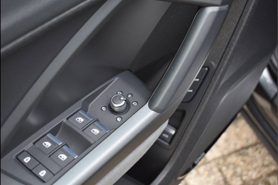Audi Q3 Sportback 45 TFSI e S-Line 245 Pk Pano Navi Memory Sonos Keyless 360 Camera ACC 20 Inch