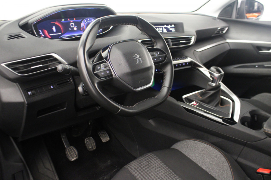 Peugeot 5008 1.2 PureTech Access wachten frits