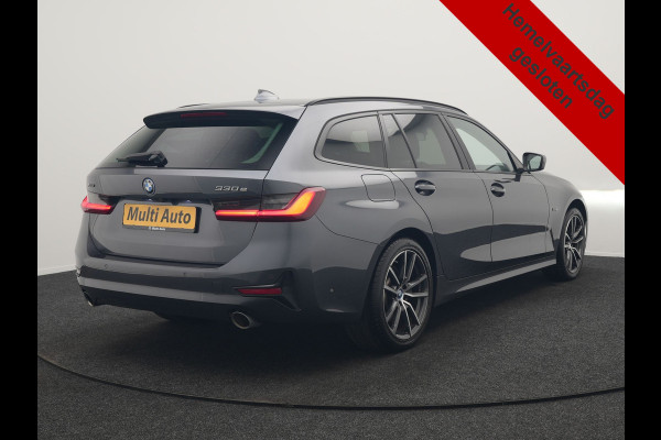 BMW 3 Serie Touring 330e xDrive 292pk Dealer O.H. PHEV | Cruise Control | Camera | Lederen Sportstoelen Verwarmd | Apple Carplay | Blis | Park Assistant | Navigatie | DAB | Virtual | 18''L.M. | Plug In Hybrid |