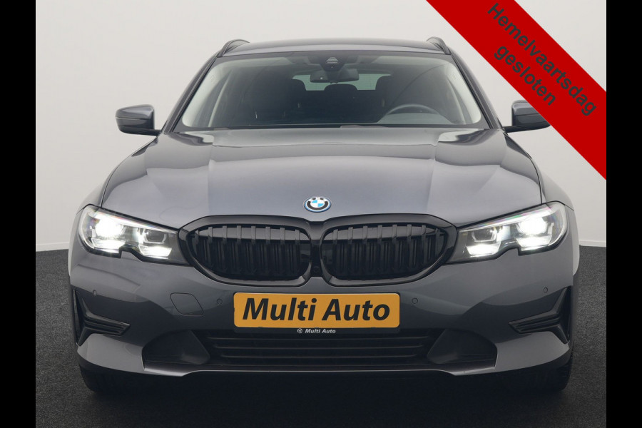 BMW 3 Serie Touring 330e xDrive 292pk Dealer O.H. PHEV | Cruise Control | Camera | Lederen Sportstoelen Verwarmd | Apple Carplay | Blis | Park Assistant | Navigatie | DAB | Virtual | 18''L.M. | Plug In Hybrid |