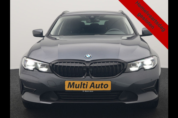 BMW 3 Serie Touring 330e xDrive 292pk Dealer O.H. PHEV | Cruise Control | Camera | Lederen Sportstoelen Verwarmd | Apple Carplay | Blis | Park Assistant | Navigatie | DAB | Virtual | 18''L.M. | Plug In Hybrid |