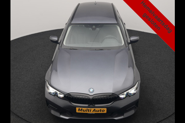 BMW 3 Serie Touring 330e xDrive 292pk Dealer O.H. PHEV | Cruise Control | Camera | Lederen Sportstoelen Verwarmd | Apple Carplay | Blis | Park Assistant | Navigatie | DAB | Virtual | 18''L.M. | Plug In Hybrid |