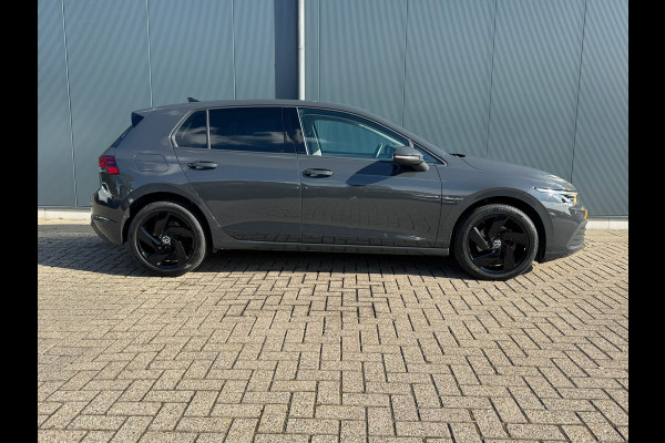 Volkswagen Golf 1.0 TSI Life * Carplay * Parkeersensoren * Adaptieve Cruise Control *
