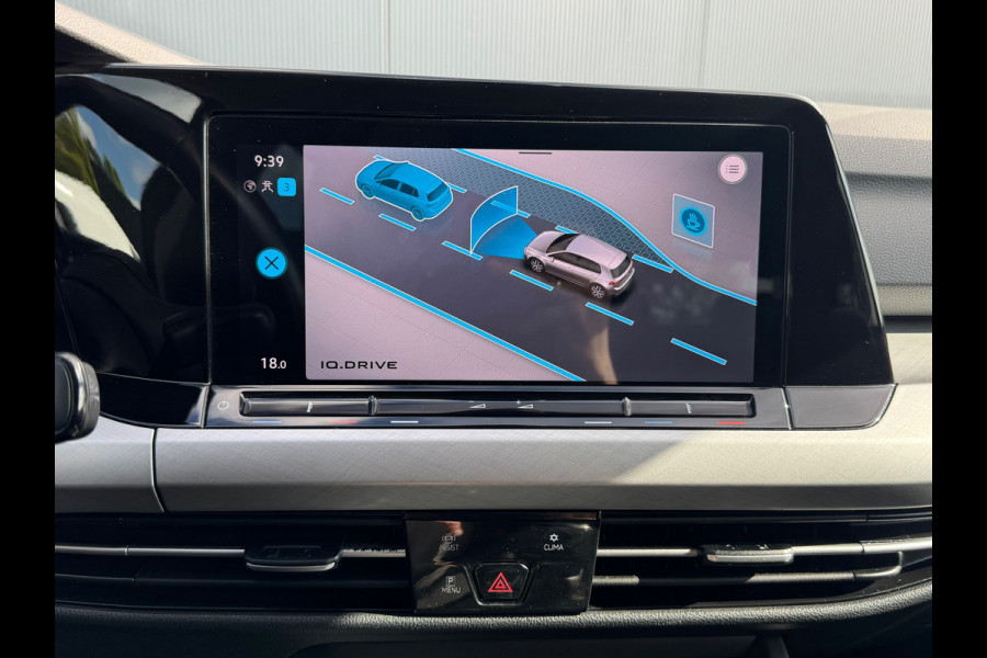 Volkswagen Golf 1.0 TSI Life * Carplay * Parkeersensoren * Adaptieve Cruise Control *