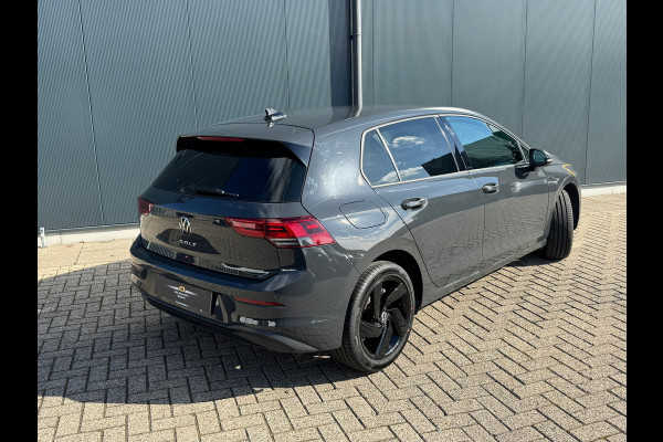 Volkswagen Golf 1.0 TSI Life * Carplay * Parkeersensoren * Adaptieve Cruise Control *