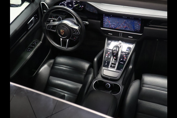 Porsche Cayenne 3.0 E-Hybrid TechArt [SCHUIFKANTELDAK, LUCHTVERING, SPORT CHRONO, APPLE CARPLAY, MEMORY SEATS, BOSE SOUND, KLEPPENSYSTEEM, SPORT DESIGN, PDLS+, STOELVERWARMING, CAMERA, CRUISE, CLIMATE, NIEUWSTAAT]