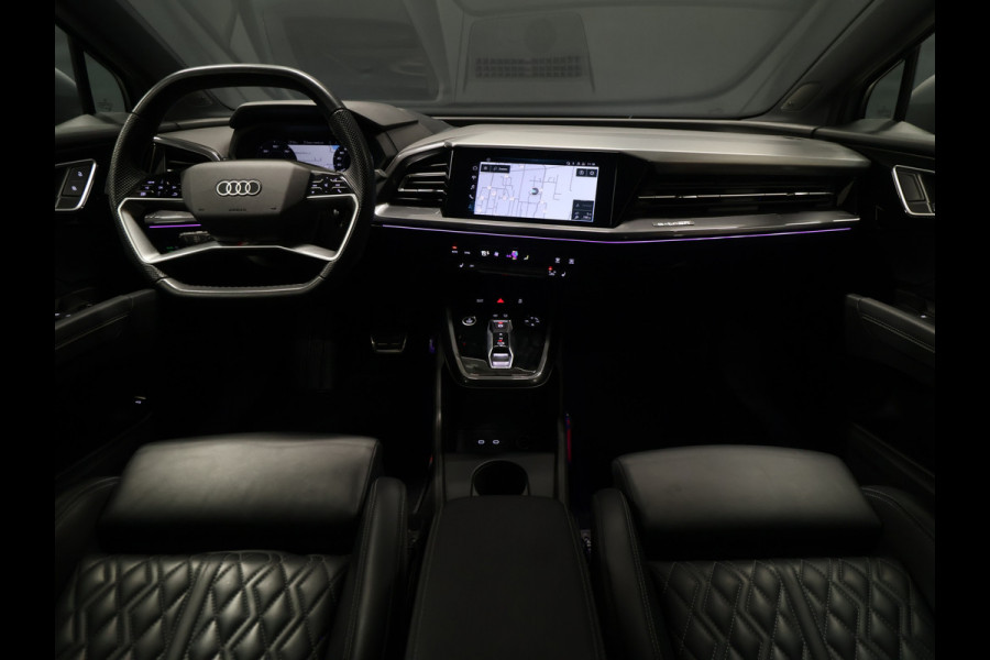 Audi Q4 e-tron 40 Launch edition S Competition 77 kWh [ADAPTIVE CRUISE, HEAD-UP DISPLAY, SONOS SOUND, MEMORY, STOELVERWARMING, APPLE CARPLAY, ELEKTRISCHE ACHTERKLEP, NIEUWSTAAT]