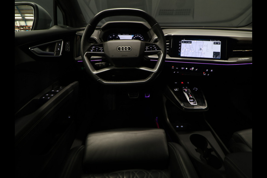 Audi Q4 e-tron 40 Launch edition S Competition 77 kWh [ADAPTIVE CRUISE, HEAD-UP DISPLAY, SONOS SOUND, MEMORY, STOELVERWARMING, APPLE CARPLAY, ELEKTRISCHE ACHTERKLEP, NIEUWSTAAT]