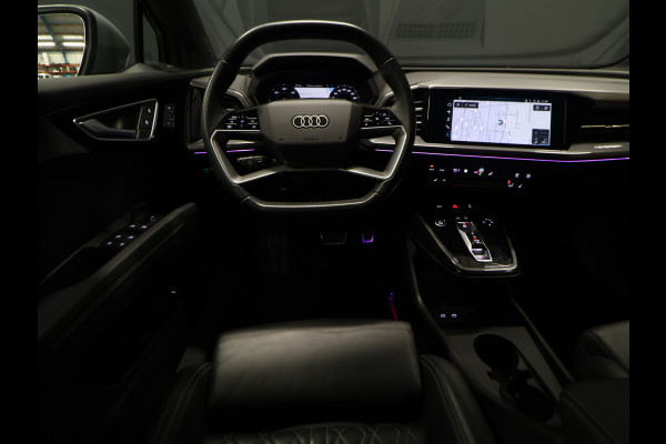 Audi Q4 e-tron 40 Launch edition S Competition 77 kWh [ADAPTIVE CRUISE, HEAD-UP DISPLAY, SONOS SOUND, MEMORY, STOELVERWARMING, APPLE CARPLAY, ELEKTRISCHE ACHTERKLEP, NIEUWSTAAT]