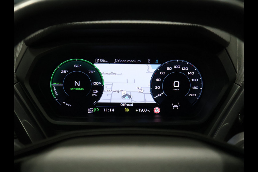 Audi Q4 e-tron 40 Launch edition S Competition 77 kWh [ADAPTIVE CRUISE, HEAD-UP DISPLAY, SONOS SOUND, MEMORY, STOELVERWARMING, APPLE CARPLAY, ELEKTRISCHE ACHTERKLEP, NIEUWSTAAT]