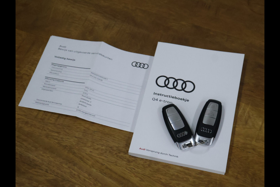 Audi Q4 e-tron 40 Launch edition S Competition 77 kWh [ADAPTIVE CRUISE, HEAD-UP DISPLAY, SONOS SOUND, MEMORY, STOELVERWARMING, APPLE CARPLAY, ELEKTRISCHE ACHTERKLEP, NIEUWSTAAT]