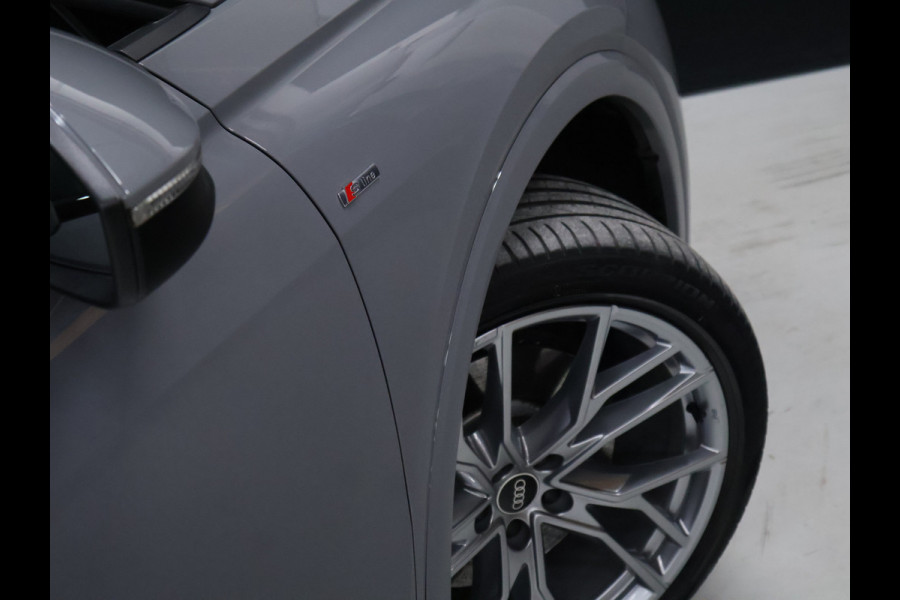 Audi Q4 e-tron 40 Launch edition S Competition 77 kWh [ADAPTIVE CRUISE, HEAD-UP DISPLAY, SONOS SOUND, MEMORY, STOELVERWARMING, APPLE CARPLAY, ELEKTRISCHE ACHTERKLEP, NIEUWSTAAT]