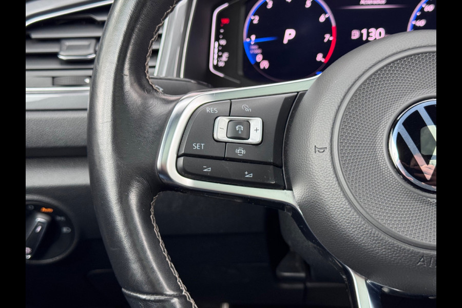Volkswagen T-Roc 1.5 TSI 3x R-Line Pano/AppleCar/Keyless