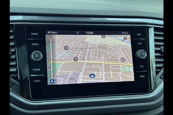 Volkswagen T-Roc 1.5 TSI 3x R-Line Pano/AppleCar/Keyless