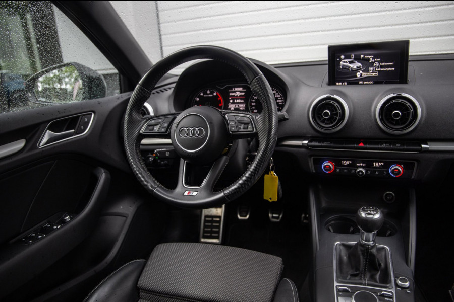 Audi A3 Sportback 30 TFSI Sport S Line Edition