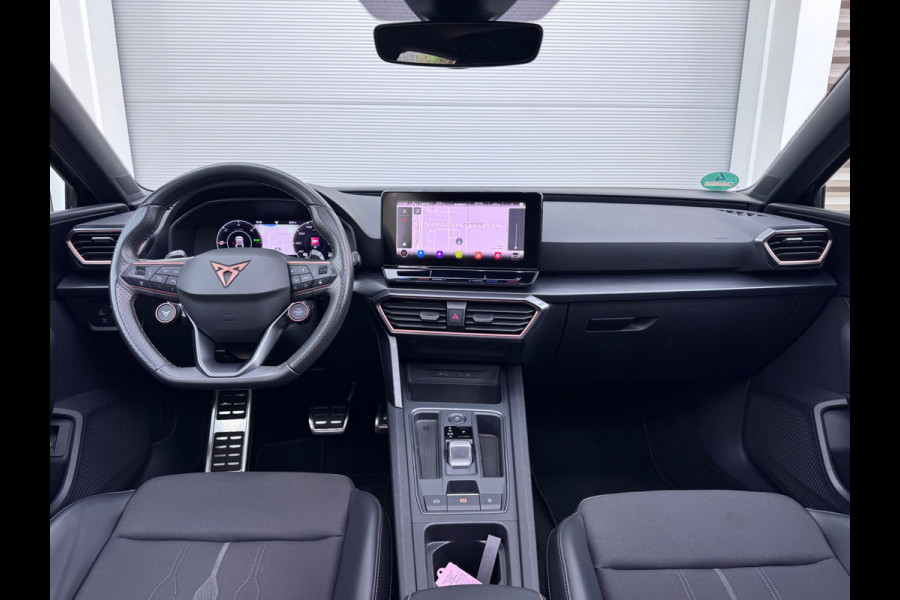 CUPRA Leon 1.4 e-Hybrid VZ Pano/Keyless/Dodehoek
