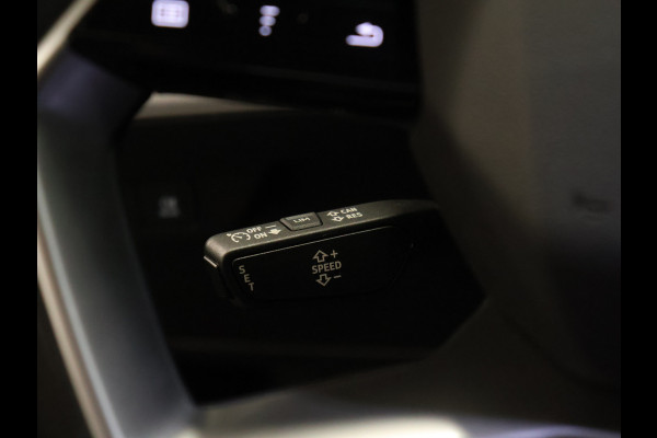 Audi Q4 Sportback e-tron 40 Sport Edition 77 kWh [APPLE CARPLAY, STOELVERWARMING, LED, CRUISE CONTROL, DIGITAL DASH, ELEKTRISCHE ACHTERKLEP, NIEUWSTAAT]
