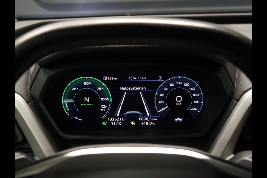 Audi Q4 Sportback e-tron 40 Sport Edition 77 kWh [APPLE CARPLAY, STOELVERWARMING, LED, CRUISE CONTROL, DIGITAL DASH, ELEKTRISCHE ACHTERKLEP, NIEUWSTAAT]