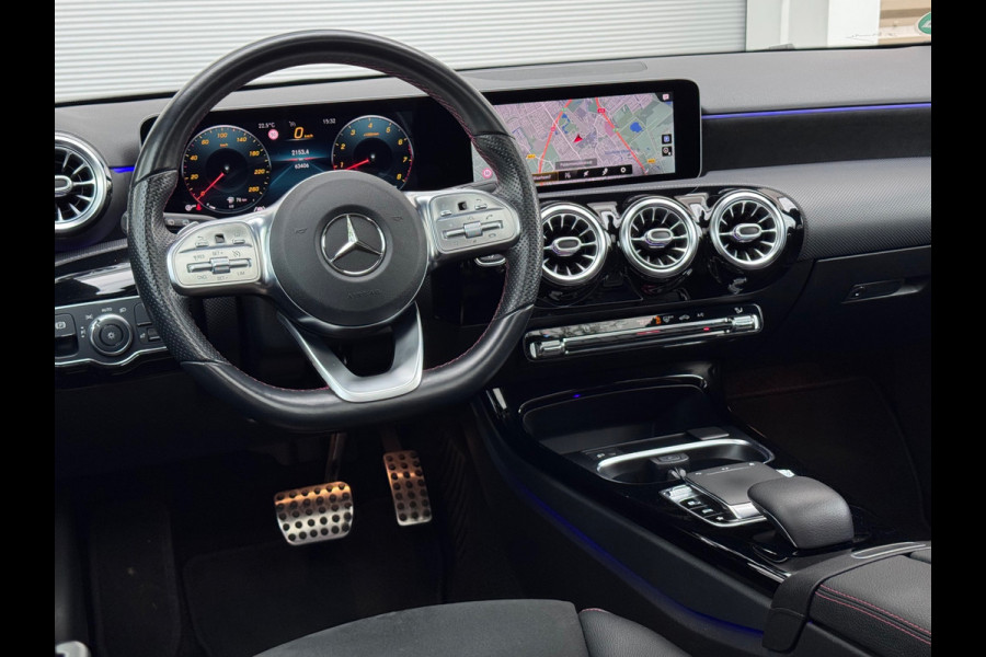 Mercedes-Benz A-Klasse 250 Premium Plus Pano/360//Sfeer/Dodehoek