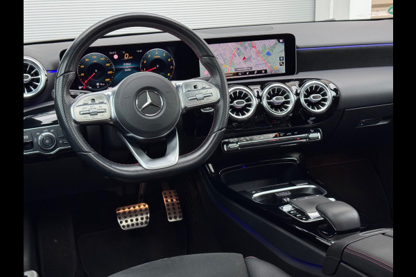Mercedes-Benz A-Klasse 250 Premium Plus Pano/360//Sfeer/Dodehoek
