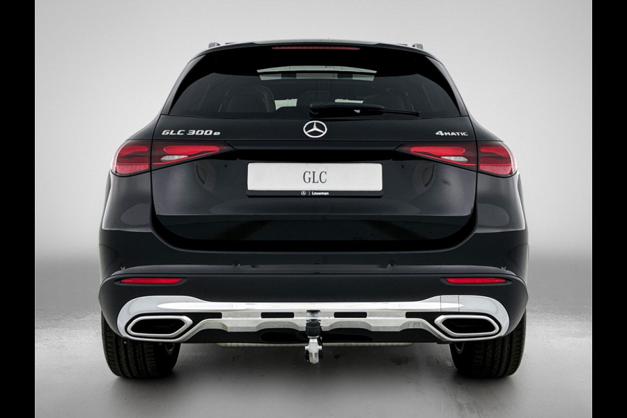 Mercedes-Benz GLC 300e 4MATIC Business Solution Luxury | Parkeerpakket met 360°-camera | Comfortpakket Plus | Trekhaak | Panoramaschuifdak | Sierdelen openporig hout aluminiumlines | DISTRONIC | 19 inch vijf-dubbelspaaks velgen |